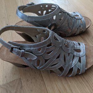 Josef Seibel Ruth 03 Silver Heels